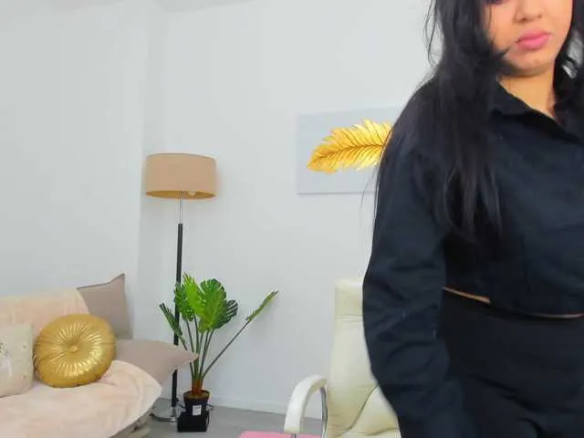 CarlaDevon — New girl in town! Goal: blowjob @remain tokens left