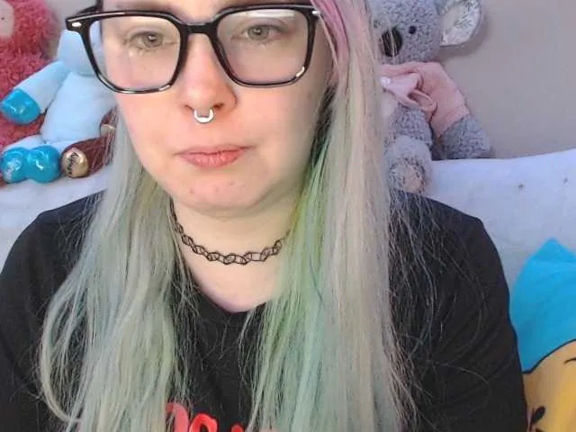 Cherribomb29 — show me ur favrite songs!! goals 500goal 500 dance tease tk , snapchat is 400tk 