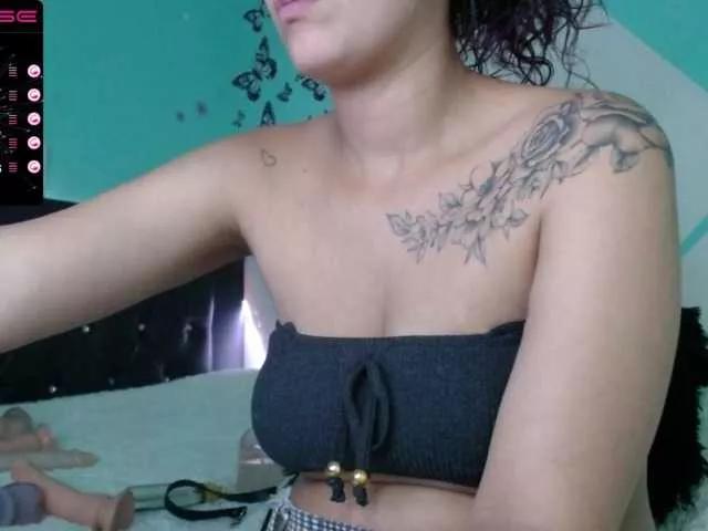 Cherryy69 on BongaCams 