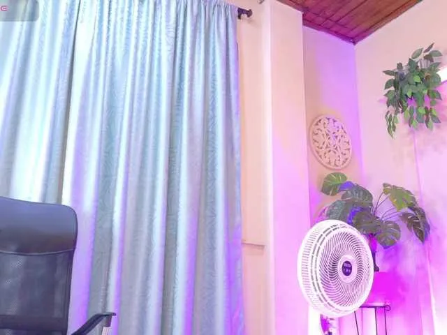 chloe-rosse — Naughty and vicious chubby girl eager for cock teasing her pussy SEX MACHINE FUCK PUSSY! FAV PATTERNS 1525120150555 #hairy #moan #chubby #pvt #squirt