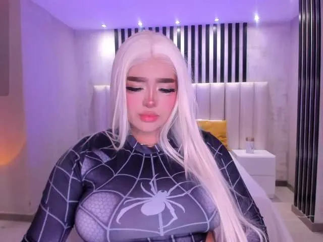 ElizabethBennet — My pussy is needing attention, make it vibe!      Goal: Ride dildo      @remain tks left  IG: Elizabethbenneet