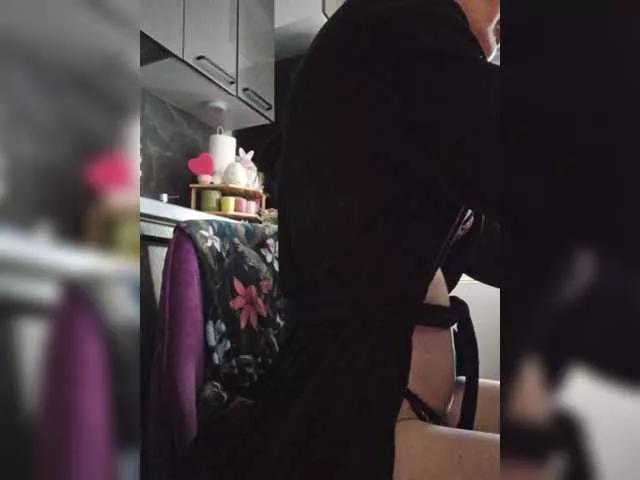 FoxxyAna on BongaCams 