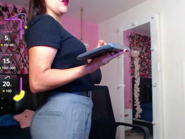 GeorginaBianco — Hey boo! My body today is on fire, I would love to feel you around my body until you make me scream of pleasure. Do not forget to visit my profile, I have exclusive content for you. Pvt open & tip menu on.....goal 399 full naked al 399