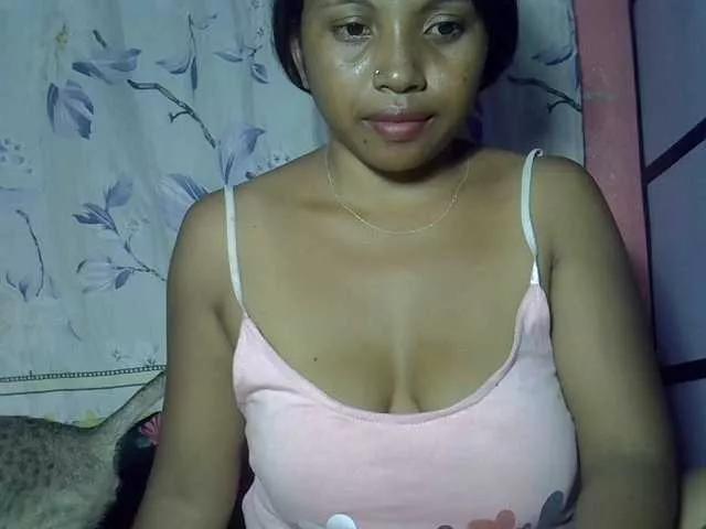 HannieLove on BongaCams 