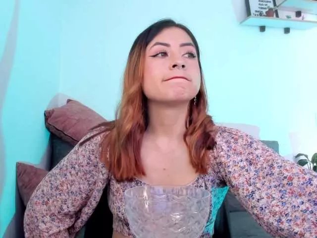 Offline itsmaddie1 on BongaCams