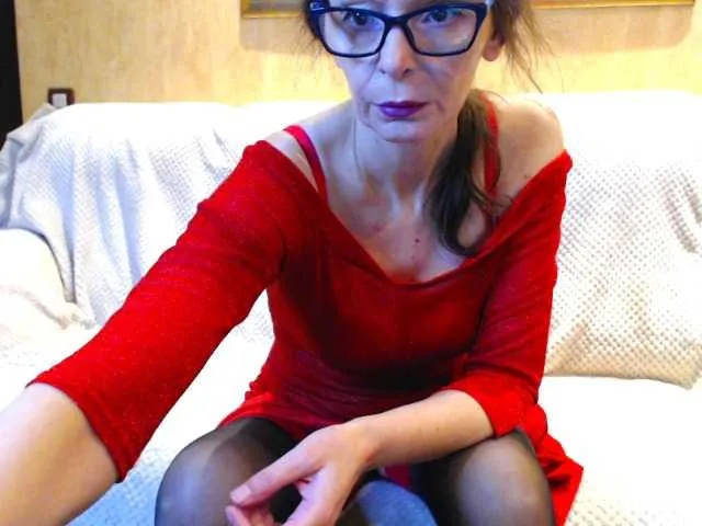 Julianna6532 — hi boys watch cameras with clients 50 tokens