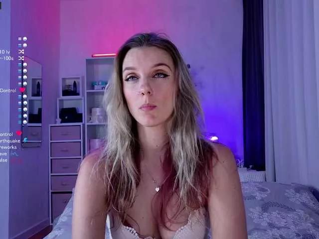 Karamelsw on BongaCams