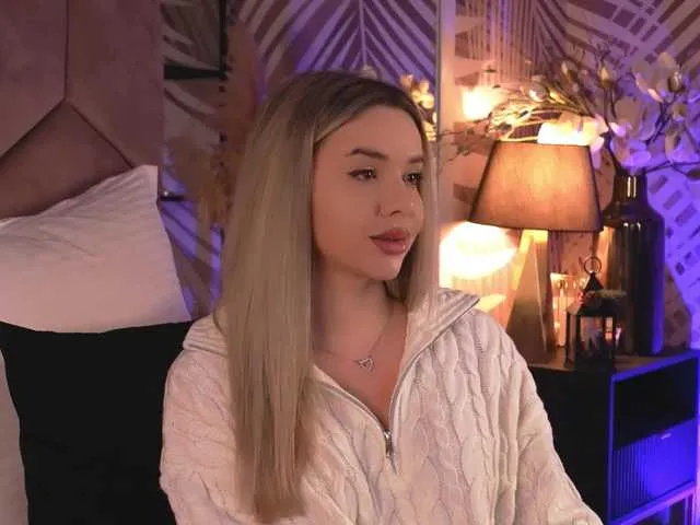 KatJoliee — Your favorite sweet Kat is back give me welcome back kiss  @remain