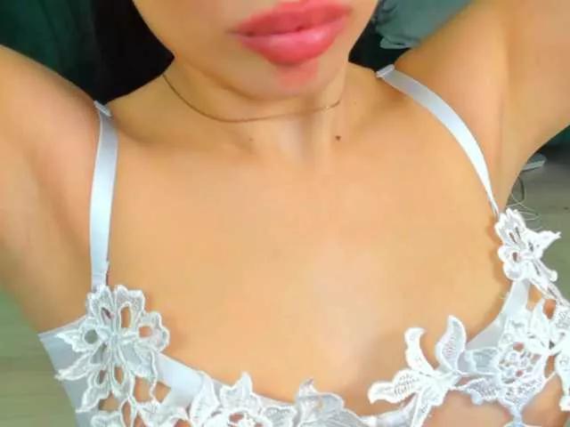 kaylalaine on BongaCams 