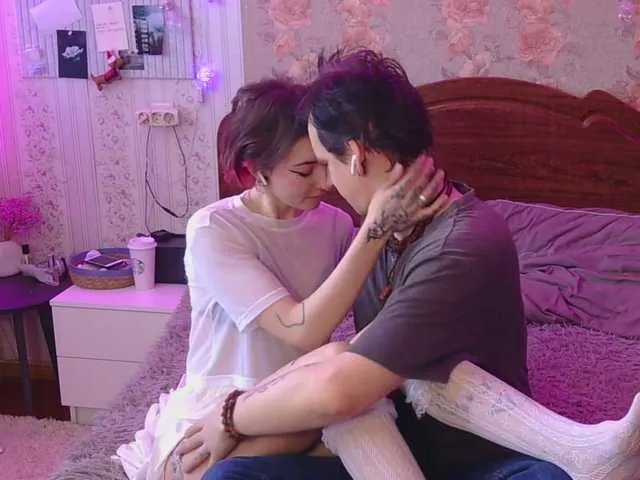 LiamLina — hi! plenty of passion and love you'll want to see!