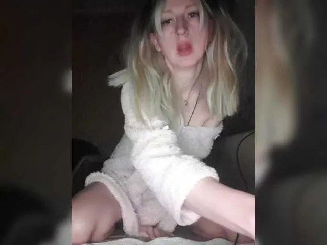 LizBetty — I'll take off my top for 100