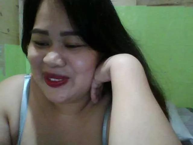 lovelycare1 on BongaCams