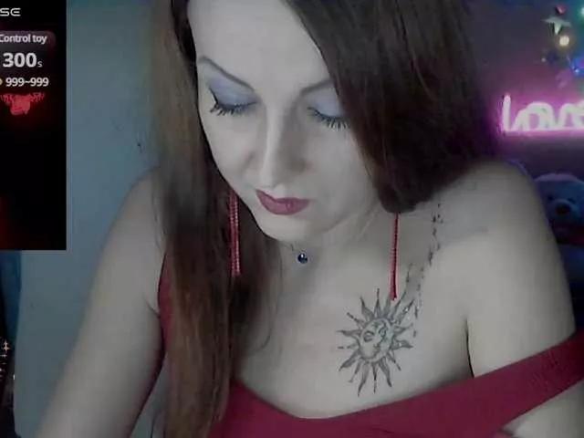 lu4iktvoi on BongaCams 