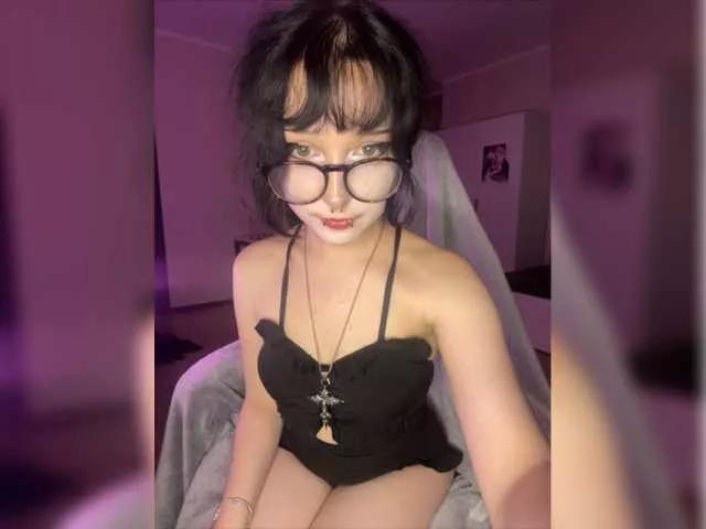 lulu22xd on BongaCams 