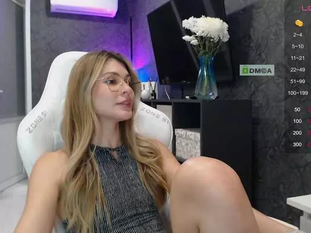 lunnayaprizma on BongaCams 