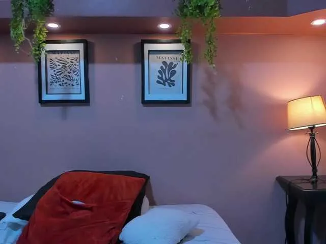 MiluRosse — Let's complete it and you'll have me sucking you off with lots of gagging and saliva @total @sofar @remain