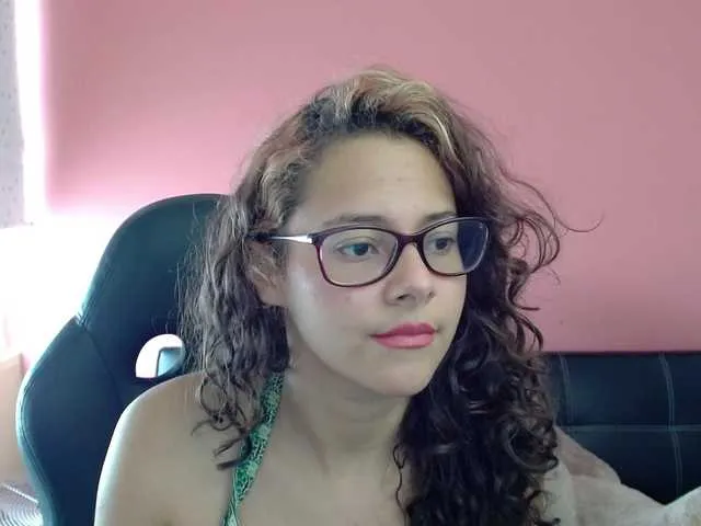 morahaze — Hii I want to play with my pussy and cum 