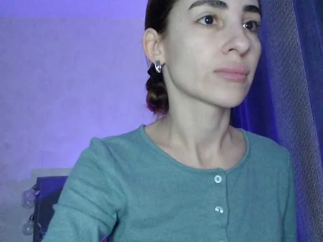 NoraSweet —  fav vib 25 50 88 181 try get me naked and squirt