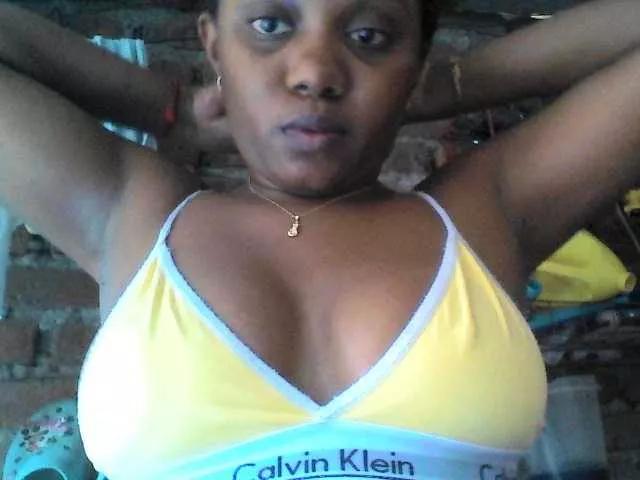 Prettylovea on BongaCams