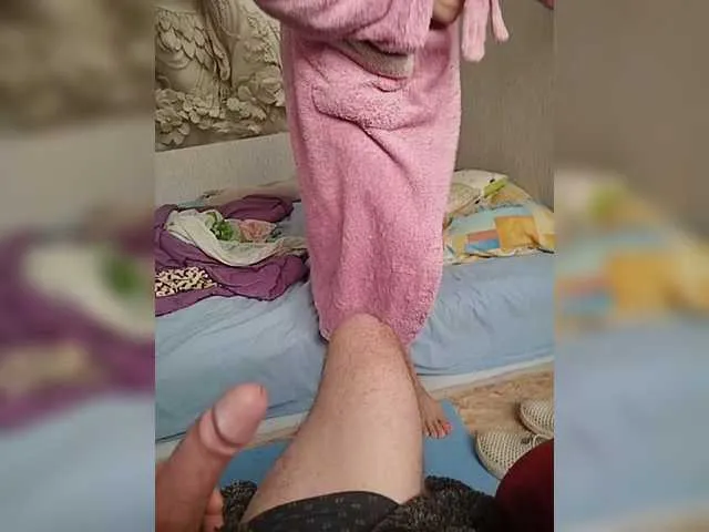 BongaCams qwersad33 is Freechat qwersad33 — @total -- : @sofar , @remain