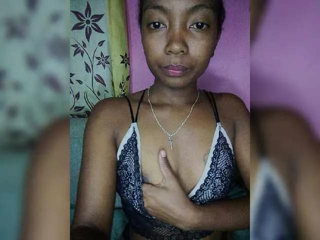 Rosa2 on BongaCams 