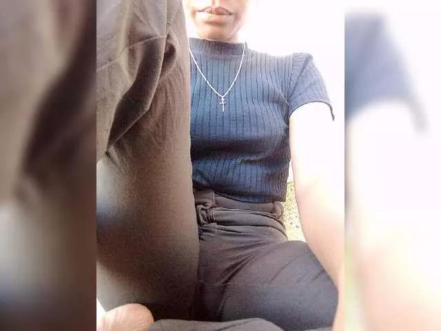 Rosa2 on BongaCams 