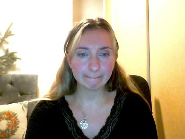 BongaCams RuslanaFlower is Freechat RuslanaFlower — Hello! I have bought a new toy, will play with it very passionately @total499 -- : @sofar , @remain !