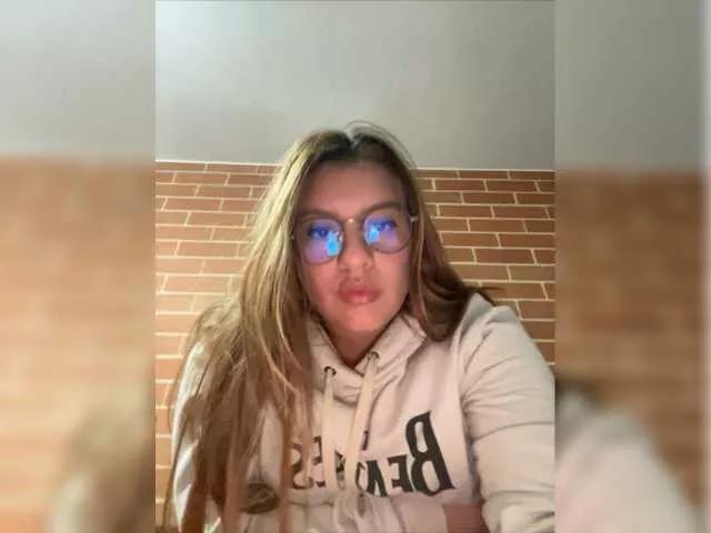 Samanthah2 on BongaCams