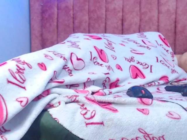 sarahpatytonn on BongaCams 