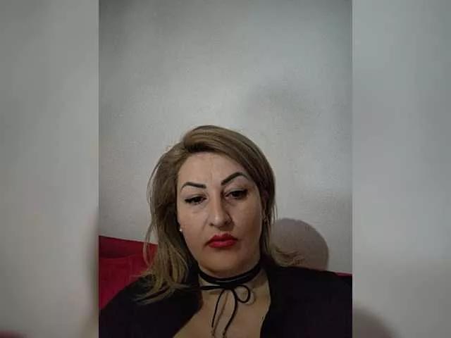 SarahTiffany on BongaCams 