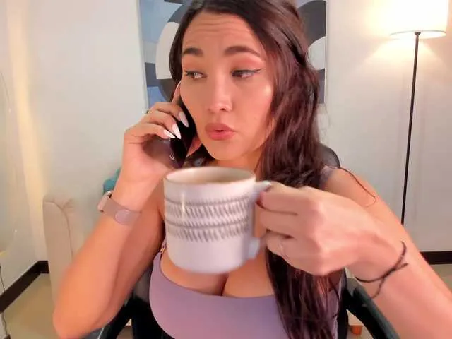 saraparkerr — Come to my room and fulfill all your fantasies with me. #bigboobs #bigass #latina@saraparker_cm @remain tks 