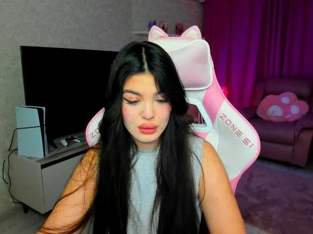 BongaCams SnowingWinter is Freechat SnowingWinter — The taste of the moment stays for a long time if you dare to try it.