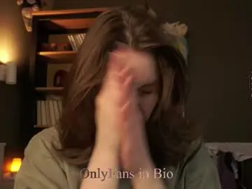 aislyfarran — GOAL: WELCOME ALIZA!: [75 tokens remaining] Have a good mood! | My FAV bzzzzz - 75 and 150 bzbzb #shy #18 #smalltits #toys #squirt