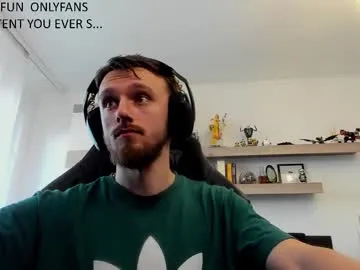 alphaboyfun — welcummm  in my room ! cum cum cum cuMMM  #feet #uncut #party #master #findom [1666 tokens remaining]