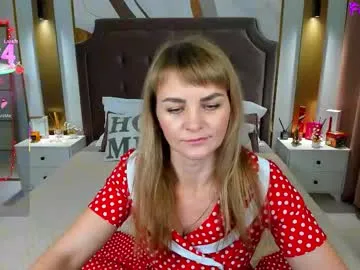 annasimonsj — GOAL: Sexy dance [150 tokens remaining] Naughty, but festive  #milf #hairy #muscle #lush #leather