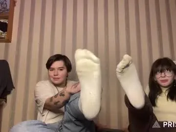 asti_moon — Hi we new here - Goal: lotion show [285 tokens left] #new #teen #goth #lesbian #skinny