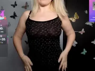 barbara_smith — Set boobies free [450 tokens left] 11tks=11 seconds  #milf  #mommy #mature #hairy #bush