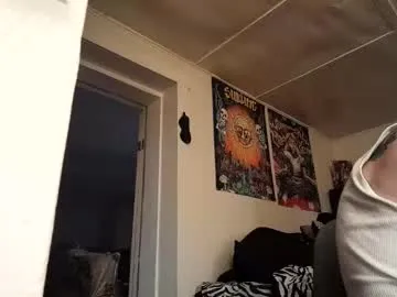 blackfenderdogs — Blackfenderdogs's room #curious  #couples #feet #flexing