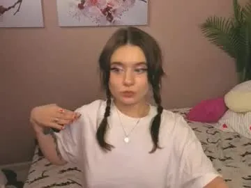 blackpinkkittens — Welcome to my room! - Goal: NAKED [525 tokens left] #new #teen #shy #young #lovense