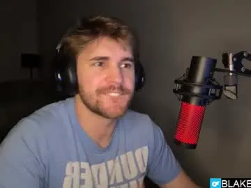 blakemiles2 — Take off clothes!! [530 tokens left] #bigass #muscular #bigdick #young #cut