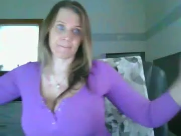 blueeyedddvixen — #milf #bigboobs #natural #bigass #working