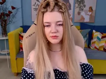 carolinasherry — put on tights and tear them #shy #nonude #bigass #bigboobs #mistress [201 tokens remaining]