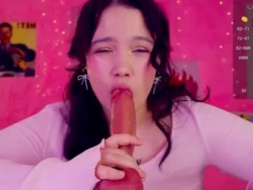 chery_lady22 — Try suck monster dildo [1464 tokens left] #deepthroat #cute #bigass #curvy #Fuckmachine