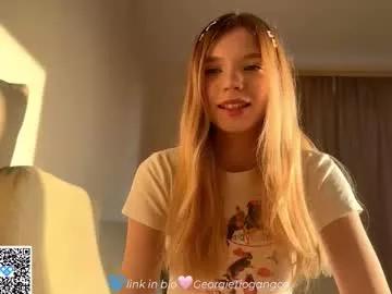 chloe_show
