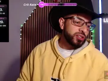 chris_magnum_ — naked [99 tokens left] Hey guys, enjoy my muscular body and cock and if you like to vibrate my hole. #bigcock #nipples  #muscle #smoke #latin