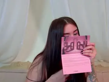 christinamilton — Cum for me #lush #chubby #c2c #bigass #bigbrain - Goal: Make Me Happy! [2985 tokens left] #lovense