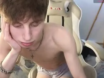 crisp1n — GOAL: take off your pants (next jerking off) [63 tokens remaining] Hey guys! I'm new here:) #twink #gay #teen #18 #new