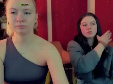 diara_ti — GOAL: doggy style [329 tokens remaining] Welcome to my room! #bigboobs #18 #lovense #ebony #cute