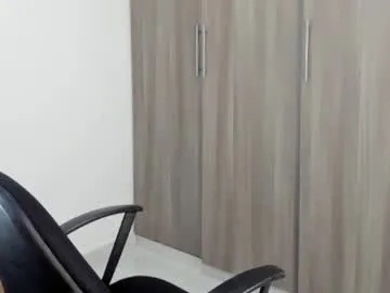 drake_the_kingmaster — SHOW RAIN OF CUM #master #latino #findom #bigcock  #hairy [2000 tokens remaining]