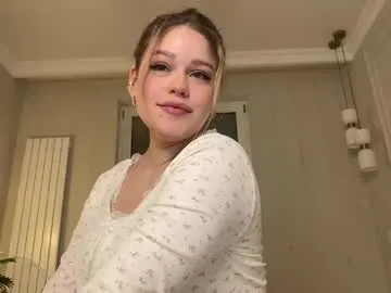 elixiirr — take off my sweatshirt [553 tokens left] PVT is open Hello world! Let's make this day better together #18 yo #new #bigboobs #shy #blonde